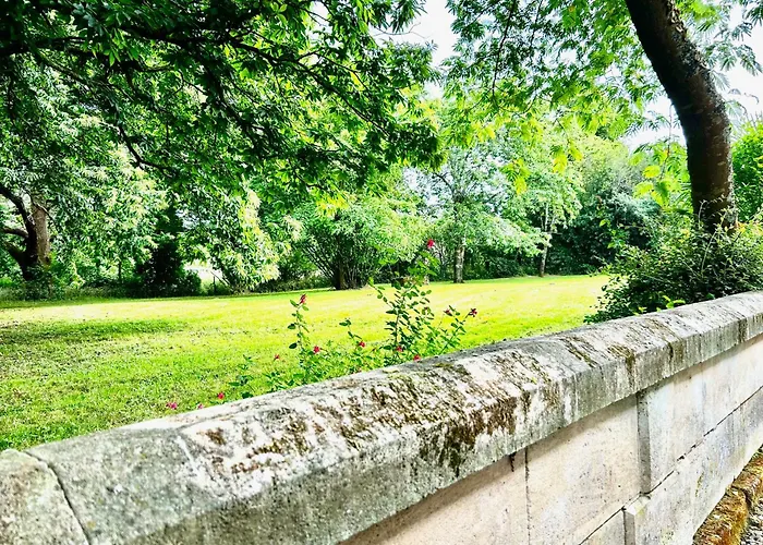 Maison La Galeze 3* Pouillac